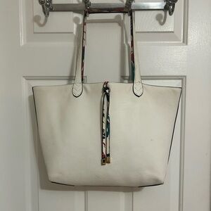 White Tote with Patterned Straps